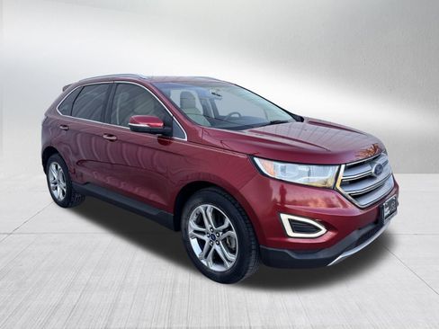 Used 2017 Ford Edge Titanium w/ Technology Package image 3