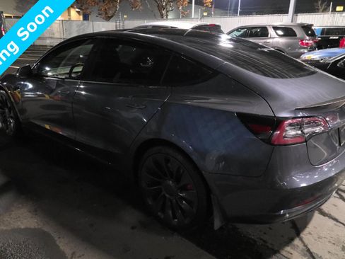 Used 2022 Tesla Model 3 Performance image 4
