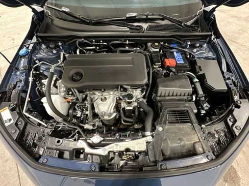 Certified 2025 Honda Civic Sport image 28