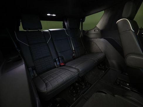 Used 2024 Cadillac Escalade V w/ LPO, ONYX Package image 12