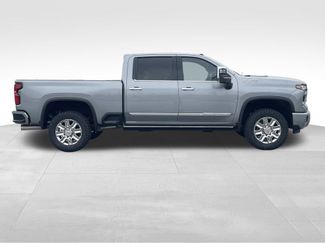 New 2026 Chevrolet Silverado 2500 High Country w/ High Country Premium Package video 2