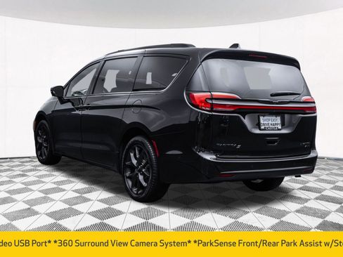 Used 2021 Chrysler Pacifica Limited w/ Uconnect Theater Family Group AWD/4WD image 10