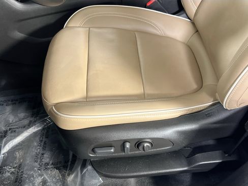 Used 2023 Chevrolet Traverse Premier w/ LPO, Floor Liner Package AWD/4WD image 19