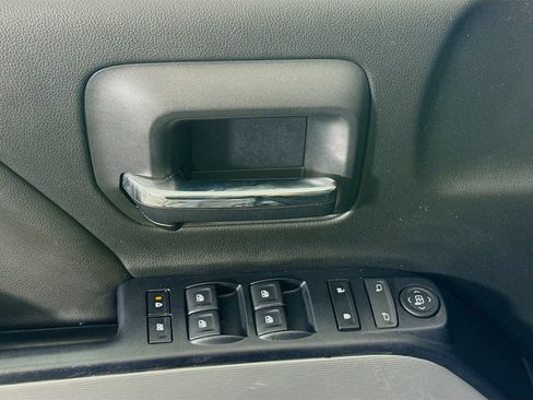 Used 2018 Chevrolet Silverado 1500 LT w/ All Star Edition image 23