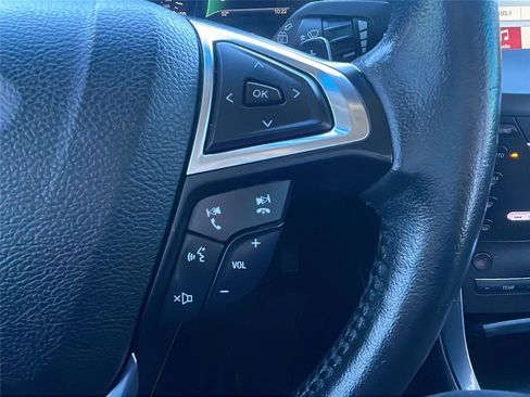 Used 2016 Ford Edge Titanium w/ Technology Package image 25