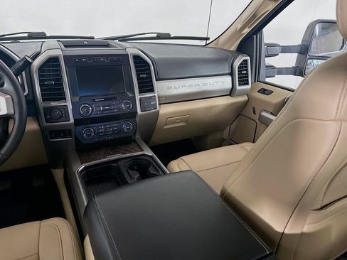 Used 2019 Ford F350 Lariat w/ Lariat Value Package AWD/4WD image 23