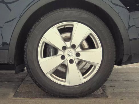 Used 2020 Porsche Cayenne E-Hybrid image 13