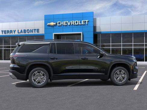 New 2026 Chevrolet Traverse LT w/ Driver Confidence Package image 7