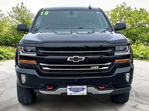 Used 2018 Chevrolet Silverado 1500 LT w/ Redline Edition AWD/4WD image 2