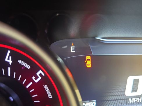 Used 2019 Dodge Challenger R/T Scat Pack RWD image 19