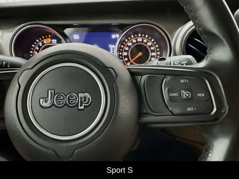 Used 2021 Jeep Wrangler Unlimited Sport AWD/4WD image 26