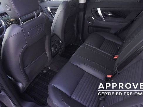 Used 2025 Land Rover Discovery Sport S image 29