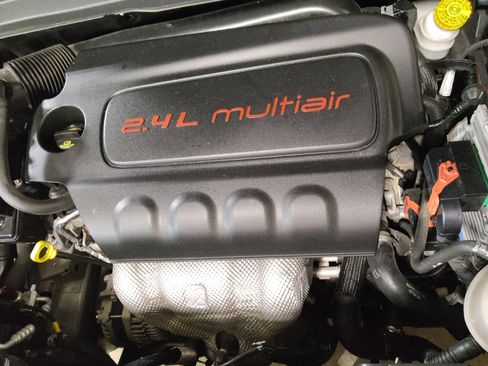 Used 2019 Jeep Renegade Altitude w/ Quick Order Package 2XM image 30