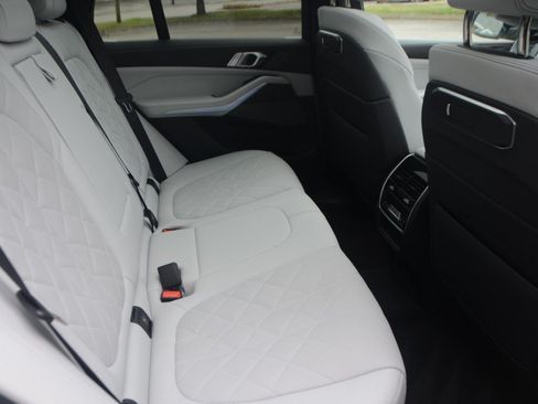 Used 2026 BMW X5 xDrive40i AWD/4WD image 14