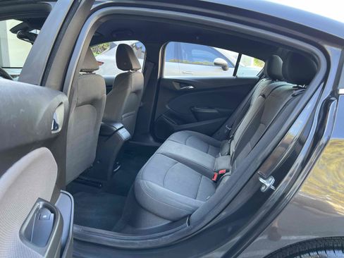 Used 2017 Chevrolet Cruze LT w/ RS Package FWD image 37