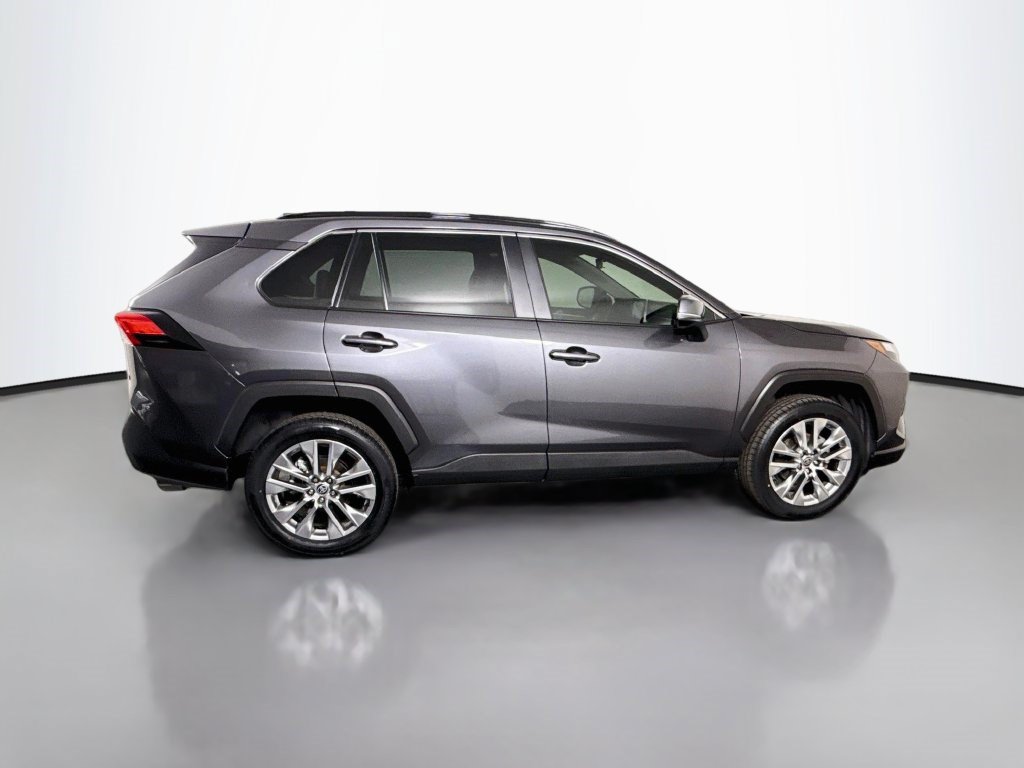 Used 2023 Toyota RAV4 XLE Premium FWD image 11