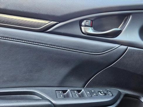 Used 2018 Honda Civic Sport Touring image 10