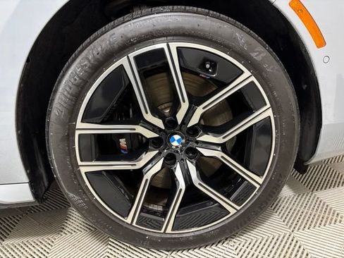 Used 2024 BMW 740i xDrive w/ Premium Package AWD/4WD image 23