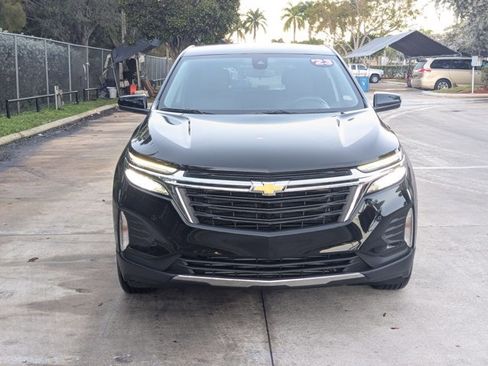 Used 2023 Chevrolet Equinox LT image 2