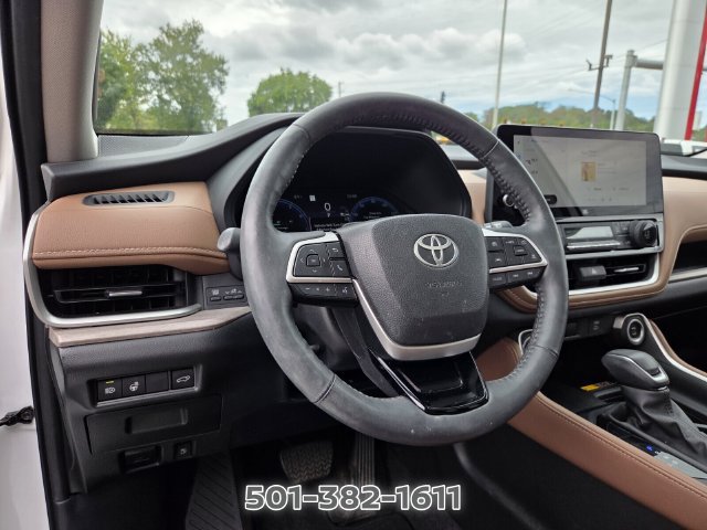 Used 2024 Toyota Grand Highlander AWD image 10