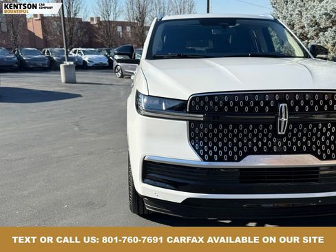 Used 2025 Lincoln Navigator L Reserve image 13