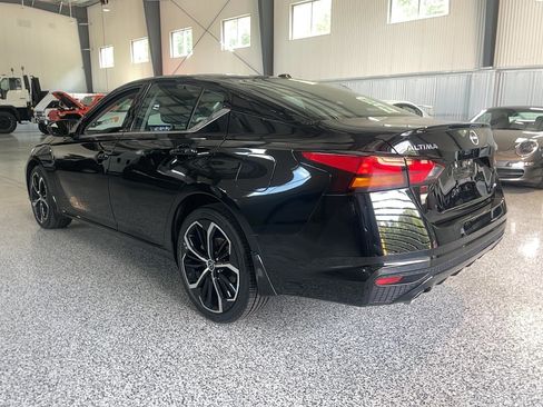 Used 2024 Nissan Altima 2.5 SR w/ SR Premium Package AWD/4WD image 19