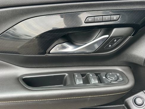 Certified 2022 GMC Terrain AT4 w/ Infotainment Package II AWD/4WD image 11