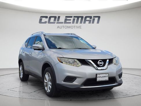 Used 2016 Nissan Rogue SV w/ SV Premium Package AWD/4WD image 4