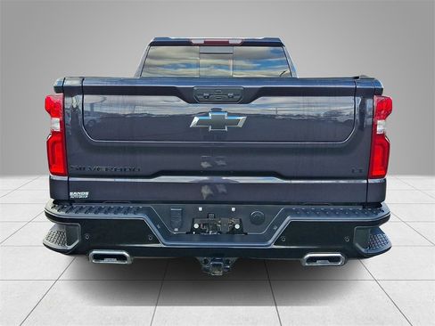 Used 2024 Chevrolet Silverado 1500 LT Trail Boss w/ LT Trail Boss Premium Package image 5