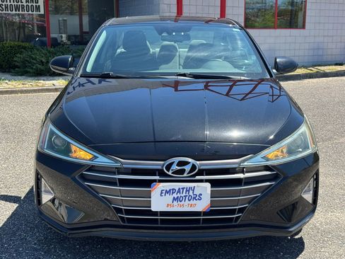 Used 2019 Hyundai Elantra Value Edition FWD image 8