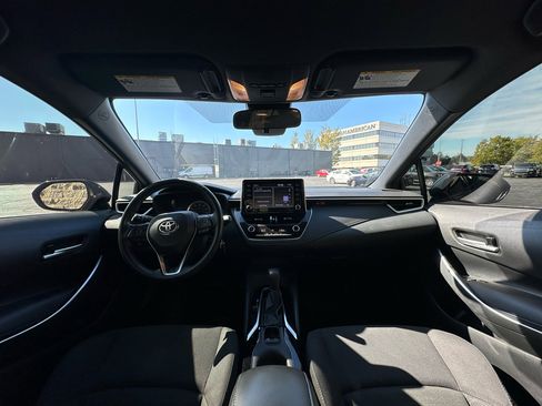 Used 2021 Toyota Corolla SE image 12