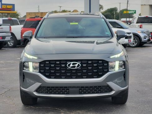 Used 2023 Hyundai Santa Fe SEL image 2