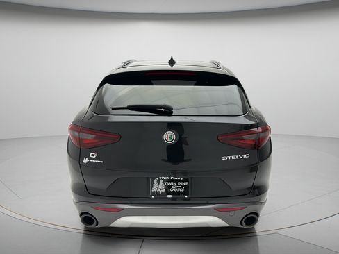 Used 2023 Alfa Romeo Stelvio Ti w/ Active Assist Plus Package AWD/4WD image 4