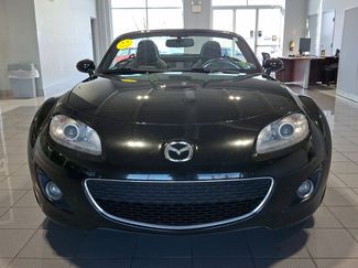 Used 2012 MAZDA MX-5 Miata Grand Touring video 2