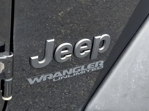 Used 2021 Jeep Wrangler Unlimited Sport AWD/4WD image 29