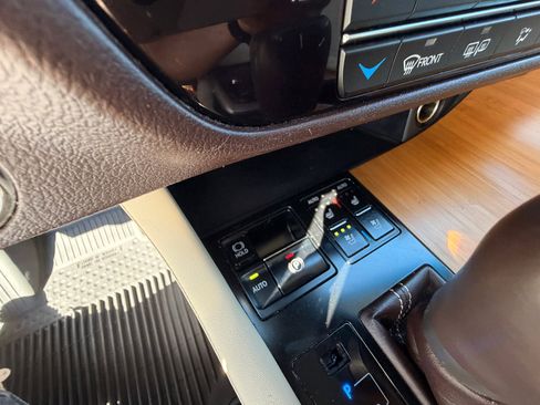 Used 2017 Lexus RX 350 FWD w/ Premium Package image 18