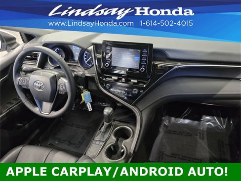 Used 2022 Toyota Camry SE image 9