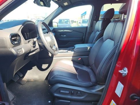 Used 2025 Honda Pilot Black Edition image 6