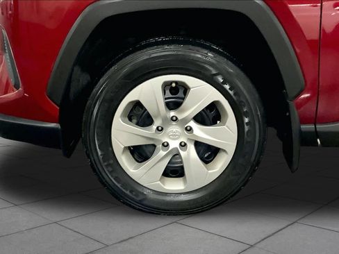 Used 2023 Toyota RAV4 LE AWD/4WD image 11
