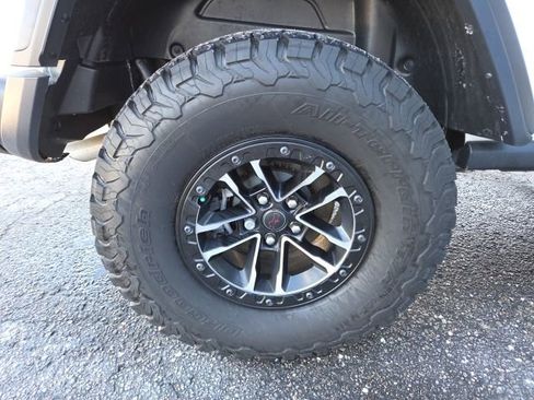 Used 2024 Jeep Wrangler Unlimited Rubicon w/ XTREMEE 35" Tire Package image 76