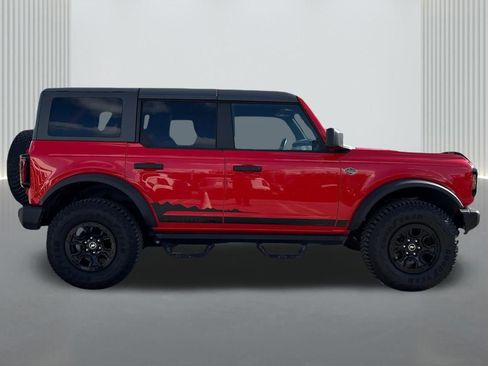 Used 2023 Ford Bronco Wildtrak image 4