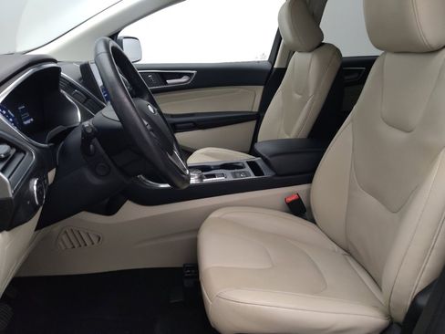 Used 2021 Ford Edge Titanium w/ Equipment Group 301A FWD image 17