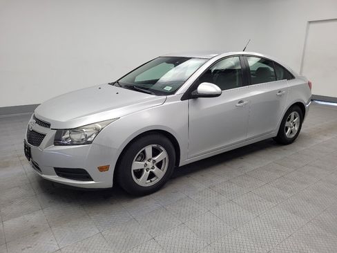 Used 2014 Chevrolet Cruze LT image 2
