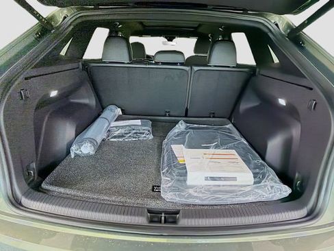 New 2026 Volkswagen Atlas Cross Sport SEL Premium R-Line AWD/4WD image 29