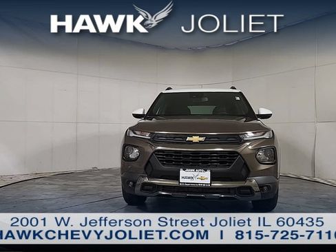 Used 2021 Chevrolet TrailBlazer ACTIV w/ Convenience Package FWD image 3
