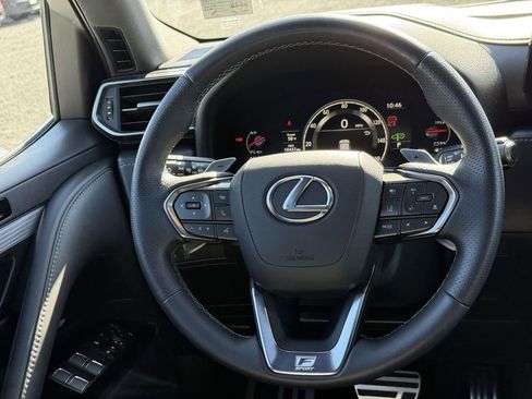 Used 2024 Lexus LX 600 F Sport image 9