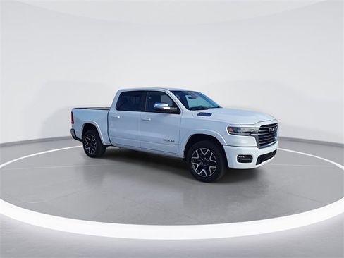Used 2025 RAM 1500 Laramie image 9