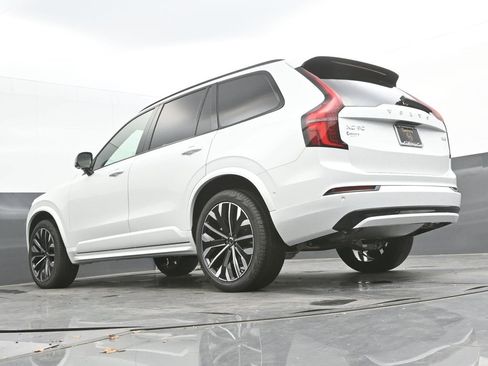 New 2026 Volvo XC90 B6 Ultra image 27