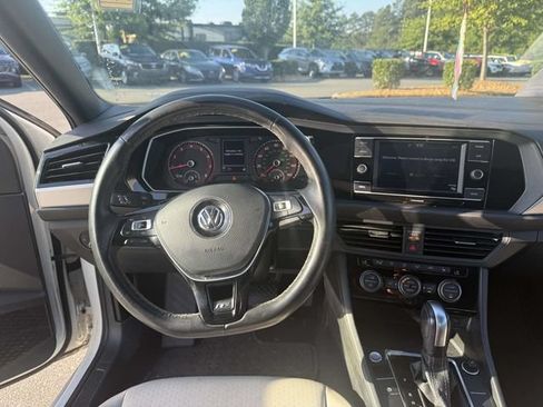 Used 2021 Volkswagen Jetta R-Line FWD image 5