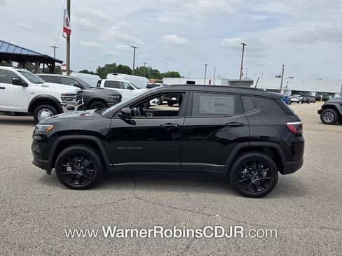 New 2026 Jeep Compass Latitude AWD/4WD image 4